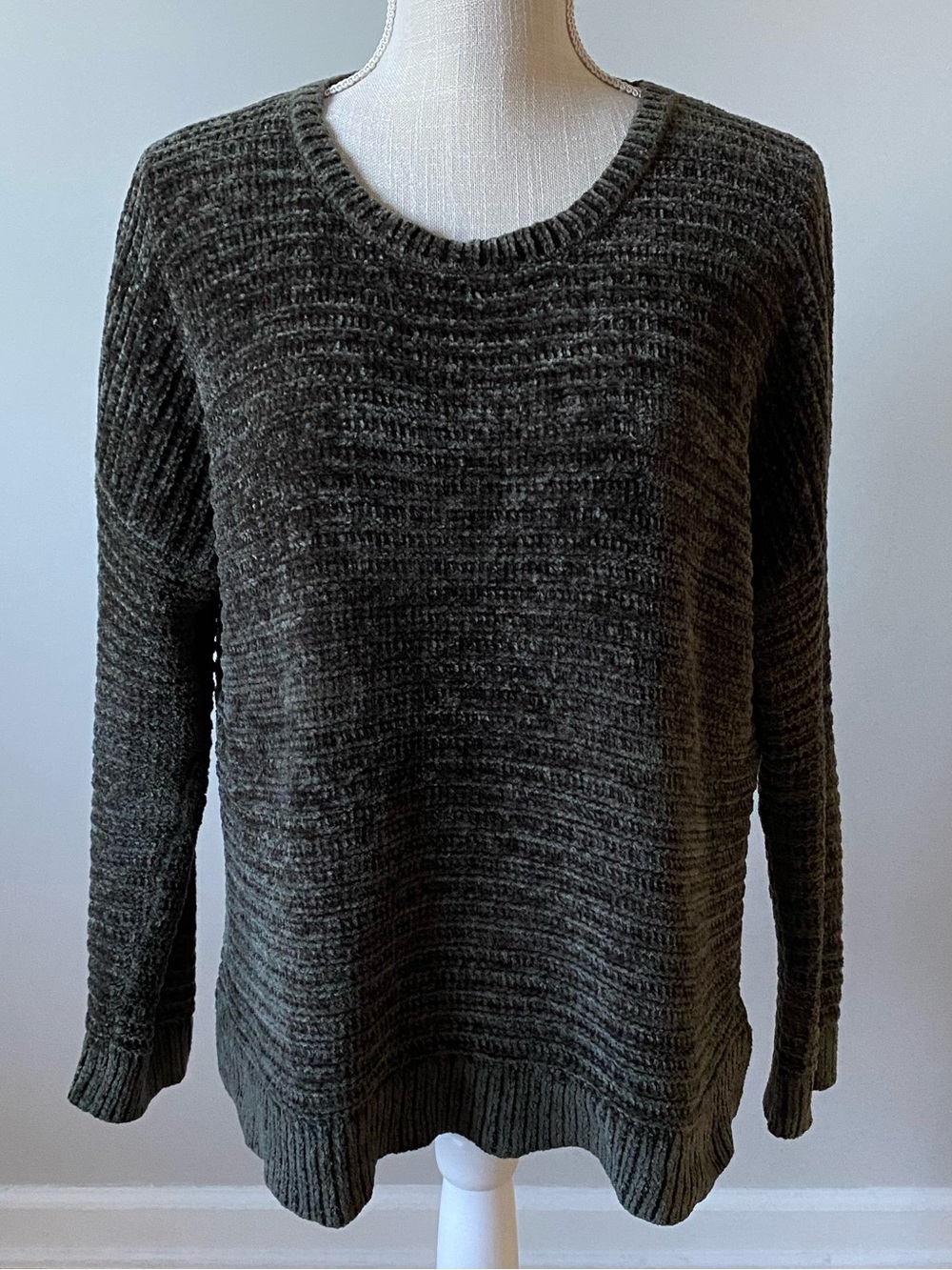 Cozy Ribbed Crewneck Sweater Olive Green
